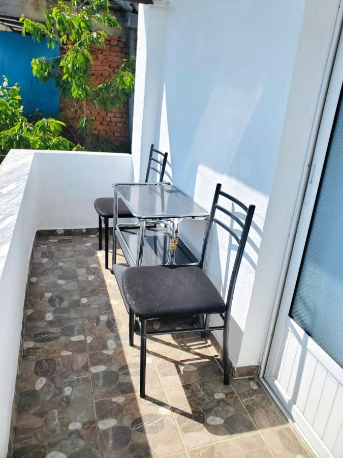 Lake Ohrid Guesthouse "Villa Valentina" Pogradec Bagian luar foto