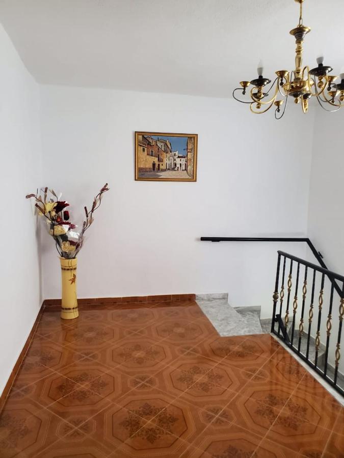 Lake Ohrid Guesthouse "Villa Valentina" Pogradec Bagian luar foto