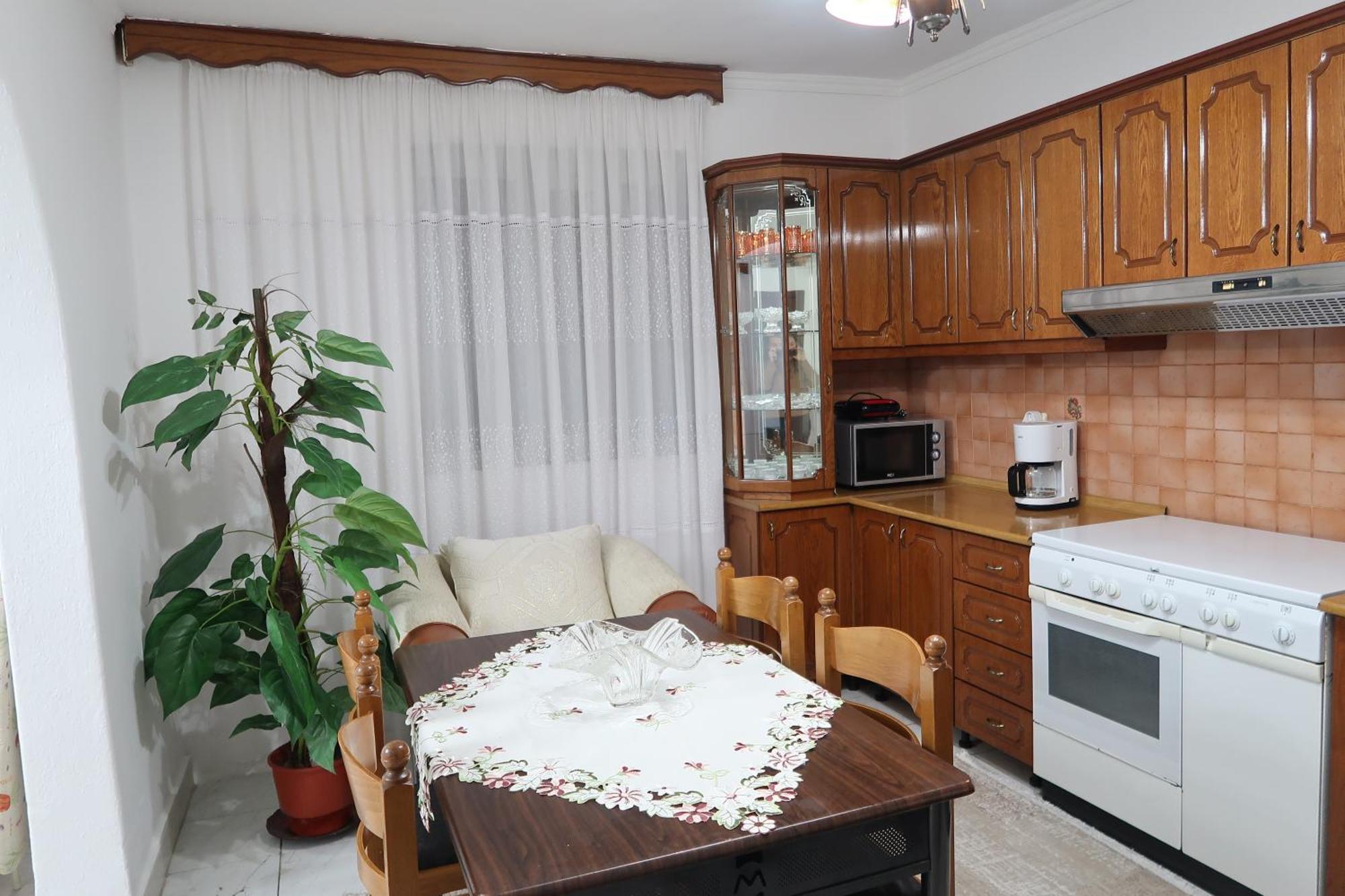 Lake Ohrid Guesthouse "Villa Valentina" Pogradec Bagian luar foto
