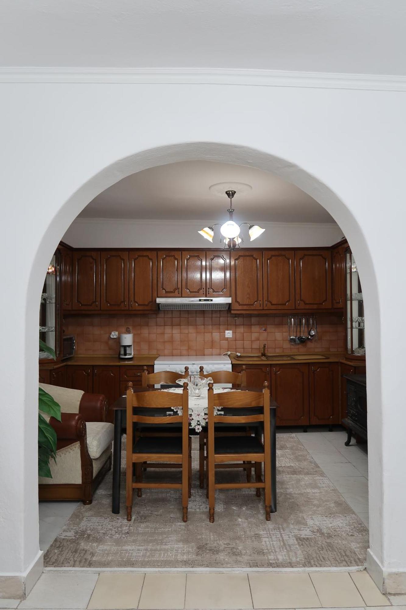Lake Ohrid Guesthouse "Villa Valentina" Pogradec Bagian luar foto